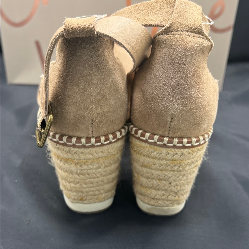 Crown Vintage Beige Scalloped Wedges - Picture 6 of 8